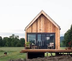 Tiny Cabin On Organic Farm Near Portland Small House Design Architecture Small Farmhouse Plans Small House Design