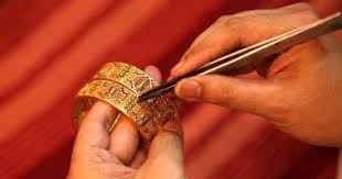 أسعار الذهب اليوم الأحد 15 10 2017 وعيار 21ب 635 جنيها للجرام Gold Price Gold Rate Gold Exchange