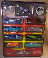 Hot Wheels Larry Wood 35th Anniversary Commemorative Classics 10 Car Tin Exclus Hotwheels Hot Wheels Display Case Hot Wheels Display Mattel Hot Wheels