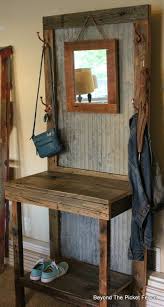 Farmhouse Friday 15 Salvaged Wood Projects Salvaged Wood Projects Rustic Furniture Home Decor