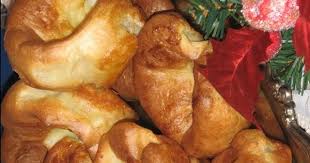 Jamie Oliver S Huge Yorkshire Puddings Yorkshire Pudding Recipes Traditional Yorkshire Pudding Recipe Yorkshire Pudding