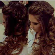 Wir präsentieren fünf festliche frisuren für lange haare! Festliche Frisuren Lange Haare Festliche Frisuren Lange Haare Geflochtene Frisuren Hochzeitsfrisuren