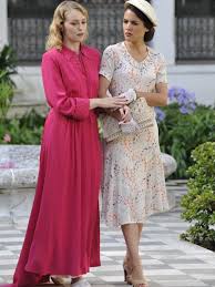 Pin De Piko101 M En El Tiempo Entre Costuras Vestuario Vestido Blanco Con Flores Tiempo Entre Costuras Moda De Los Anos 30