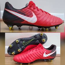 Nike Tiempo Legend Vii 7 Sg Pro Acc Flyknit Soccer Cleats Colorway University Red White Black Model 917805 616 Men S Us Si Cleats Soccer Cleats Nike Cleats
