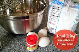 Royal Icing For Gingerbread Houses Royal Icing Recipe For Gingerbread House Gingerbread House Icing Royal Icing Gingerbread House