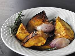 Balsamic Glazed Acorn Squash With Shallots And Rosemary Recipe Recipe Rosemary Recipes Thanksgiving Pumpkin Recipes Acorn Squash