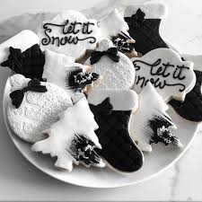 Who invented them, is anyone's guess, but what we do know is that they are a staple at restaurants, coffee shops, delis, and bakeries all over new york. Im Dreaming Of A White Christmas Christmas Cookie Box Christmas Cookies Decorated Holiday Cookies