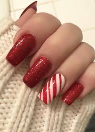 Apply maroon nail polish to all your nails, except the nail on the ring finger. Christmas Nail Art Design Christmas Nail Art Design Stiletto Simple Christmas Nail Art Design Stil Christmas Nails Easy Cute Christmas Nails Candy Cane Nails