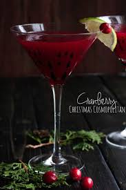 Christmas Cranberry Cosmopolitan Sweetphi Recipe Christmas Drinks Alcohol Christmas Drinks Alcohol Recipes Drinks Alcohol Recipes