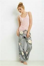 Pin By Jackie Wood On Odezhda Dlya Doma Pajamas Women Clothes Comfy Outfits