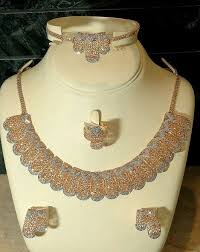 Jewellery Designs And Collections From Saudi Arabia Pakistani Jewelry Diamond Necklace Set Gold Jewelry