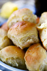 Quick And Easy Dinner Rolls No Knead No Mixer Bowl Of Delicious Recipe Dinner Rolls Easy Dinner Dinner Rolls Recipe
