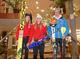 Kramer mit höchstweite bereits im training gab es wechselhafte bedingungen. Skisprung Sara Marita Kramer Will Heuer Hoch Hinaus Pinzgau