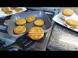 The Tastiest And Fastest Dinner Chicken Burger With Ingredients Available In The Kitchen Youtube In 2020 Chicken Burgers Fast Dinners Cooking Recipes