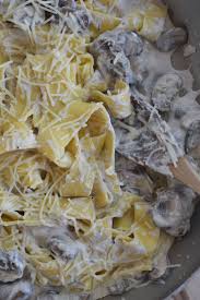 This Mushroom Ricotta Pasta Recipe Is An Easy And Indulgent Dinner Made With Mushrooms Ricotta Cheese A Ricotta Pasta Recipes Ricotta Pasta Stuffed Mushrooms