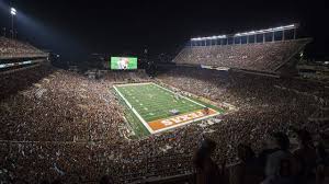 Only teams that have played are ranked. Ut Moving Ahead With 25 Capacity For Home Games What To Know About Texas College Football This Year