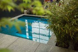 Sie suchen einen kleinen pool für ihren garten, der im sommer zum verweilen mit einem glas wein einlädt? Kleiner Pool Im Garten Pool Fur Kleine Grundstucke