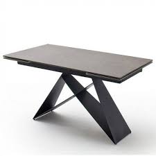 Table en très bon état les carreaux de céramique sont majoritairement vermillon ( oscillent entre lz rouge et loranger) la structure de la table est en métal noir. Tables Design Au Meilleur Prix Table Repas Extensible Konan Ceramique Gris 160 X 90 Cm Inside75
