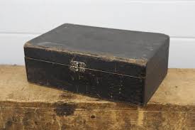 Vintage Old Black Wooden Box With Copper Lined Interior Hinged Etsy Wooden Boxes Vintage Boxes Wooden Wooden