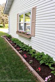 30 Amazing Diy Front Yard Landscaping Ideas And Designs For 2019 Incorporate curving bed edges to soften hard angles between sidewalks, driveways and your house.