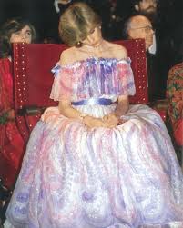 Yes, she really danced to billy joel sleep first met the princess of wales in the early '80s, when diana, an avid ballet dancer and fan. Sleeping Beauty How Can We Forget That Pretty Gown That Princess Diana Fell Asleep In By Th Princess Diana Dresses Princess Diana Fashion Princess Diana