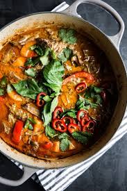 Roast Beef Curry Themodernproper Com It S Wonderfully Rich Easy To Make And Oh So Comforting On A Rainy Day R Beef Red Curry Recipe Beef Curry Curry Recipes
