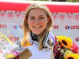 Ihr internationales debüt war am 9. Austriandutchsisters Sara Marita Kramer Femke Kramer