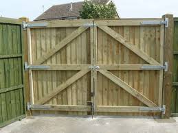 8 Exceptional Heavy Duty Wood Gate Hinges Gallery Wood Fence Gates Wooden Gates Driveway Driveway Gate