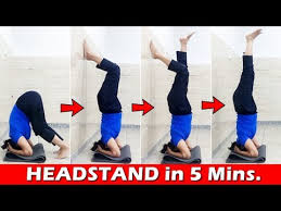How To Do Headstand For Beginners Benefits Of Headstand Yoga Pose Sirsasana Hindi Youtube