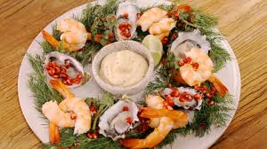 We help you with all the steps so serve up this christmas seafood menu with oysters, smoked salmon blinis, lobster, bbq seafood platter and. How To Style A Christmas Seafood Platter The Neff Kitchen