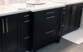 choosing modern cabinet hardware for a