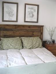 Diy Rustic Headboard Takes A Total Of 3 6 Hours And Listed As Beginner Level Rustic Headboard Diy Diy Wood Headboard Rustic Bedroom Furniture