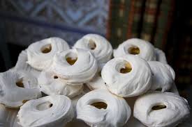 Los Roscos De Loja Granada Proceden De Una Antigua Receta Arabe The Typical Doughnuts From Loja Granada Recetas Medievales Recetas Arabes Comida Medieval