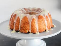 Add Panache To Your Baked Goods With This Basic Vanilla Icing Recipe Bread Recipes Sweet Glaze For Cake Vanilla Cake Glaze Recipe