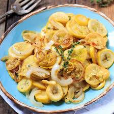 Summer Squash And Onions Spicy Southern Kitchen Recipe Yellow Squash Recipes Summer Squash Recipes Squash Recipes