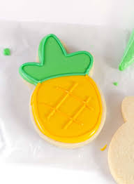 Sugar Cookie Icing Without Corn Syrup 4 Recipes Design Eat Repeat Sugar Cookie Icing Cutout Sugar Cookies Sugar Cookie Royal Icing