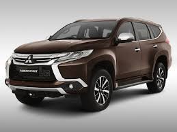 Mobil suv (sport utility vehicle) yang menjadi andalan mitsubishi ini menjadi pilihan favorit bagi. Harga Dan Promo Mitsubishi Pajero Sport 2021 Simulasi Kredit Cicilan Priceprice Com