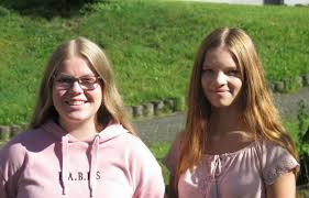 Katharina Schweigert Und Leonie Neuhauser Vom Hjg Erringen Den Zweiten Platz Im Bundesfinale Des Wettbewerbs Spielend Russisch Lernen Herzog Johann Gymnasium Katharina als mädchenname ♀ herkunft, bedeutung & namenstag im überblick ✔ alle infos zum namen katharina auf vorname.com entdecken.