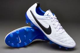Nike Tiempo Legend V Fg White Top Blue Bottom Pretty To Look At Cool To Own Expensive To Buy Soccer Boots Nike Football Boots Soccer Shoes