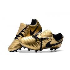 Buy Hot Nike Tiempo Totti X Roma Metallic Gold Team Crimson Black Soccer Cleats From Nike At Soccercleats77 C Soccer Cleats Nike Soccer Cleats Soccer Boots