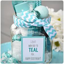 Pick your favorite photos together and. 42 Hilarious Best Friend Birthday Gifts She Ll Talk About For Years Dodo Burd