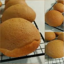 Roti Boy Or Mexican Bun Uniquely Malaysian Recipe By Pinkblanket S Tiny Kitchen Recipe Roti Malaysian Food Mexican Coffee
