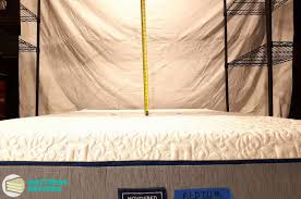 3 Memory Foam Mattress Topper Elegant Tempurpedic Vs Novosbed Mattress Review Canadian Mattress In 2020 Foam Mattress Topper Queen Bed Frame Tempurpedic Mattress