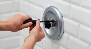 how to fix a leaking bathtub faucet