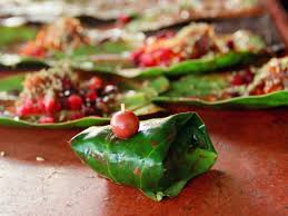 9 Best Paan Shops In Mumbai For 2020 Curly Tales It consists of a green betel leaf which is topped with a special paan mixture, folded into a triangular serving, and consumed whole.