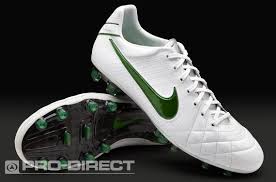 Nike Football Boots Nike Tiempo Legend Iv Elite Fg Firm Ground Soccer Cleats White Court Green Metallic Silver Pro Direct Soccer Nike Football Boots Football Boots Nike Football