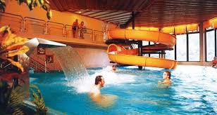 Hotel Seeblick In Kirchheim Im Hessischen Bergland Schwimmbad Hotels Reisen Schwimmbader