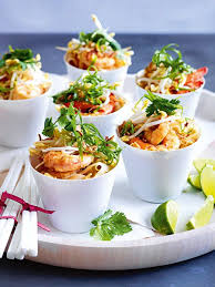 Thailandisches Pad Thai Mit Garnelen Rezepte Mit Garnelen Thailandisches Essen Rezepte
