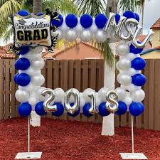 39 Creative Graduation Party Decoration Ideas For More Fun High School Graduation Party Decorations Graduation Party Planning Graduation Party Decor