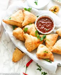 Samosa Rezept Unbefleckte Bissen In 2020 Samosa Rezept Lebensmittel Essen Rezeptideen